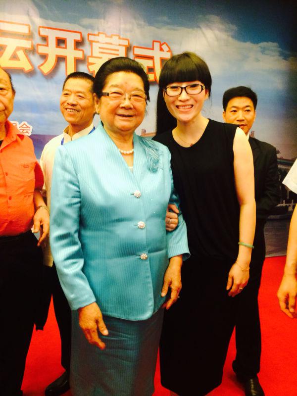 BBunion国际早教亚太区CEO Kitty与中国关工委主任顾秀莲合影