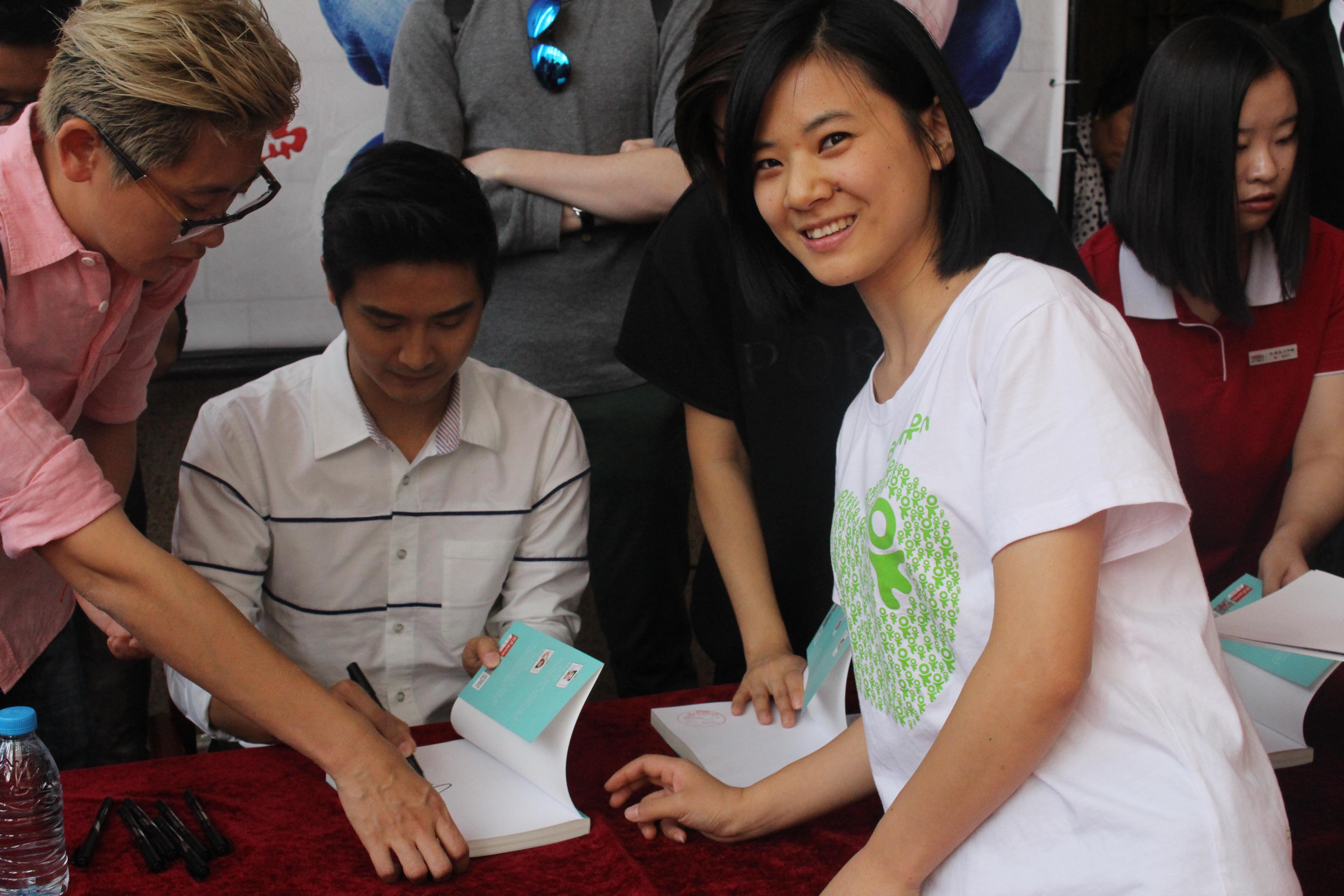  BBunion工作人员与偶像近距离接触